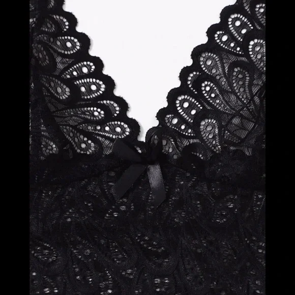 Black & Leopard Print, Lace and Satin, Lingerie Set - Picture 5 of 6